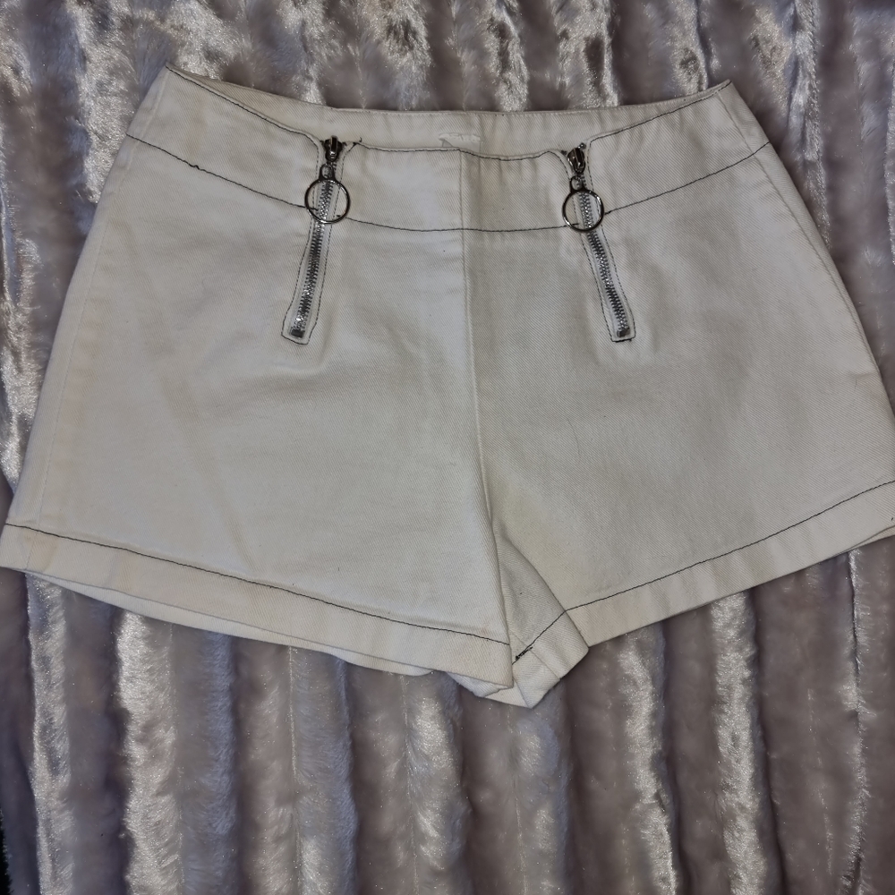 White cotton twill shorts